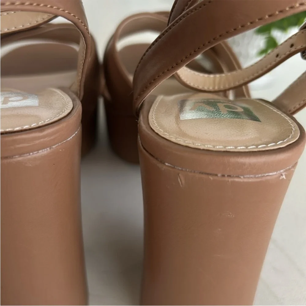 DOLCE VITA CARAMEL LEATHER WESSI HEELS